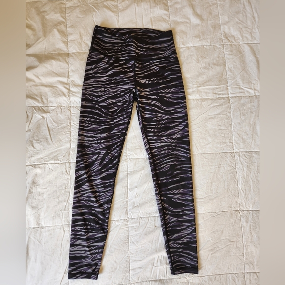 Zebra Print Athletic Leggings - Picture 1 of 1
